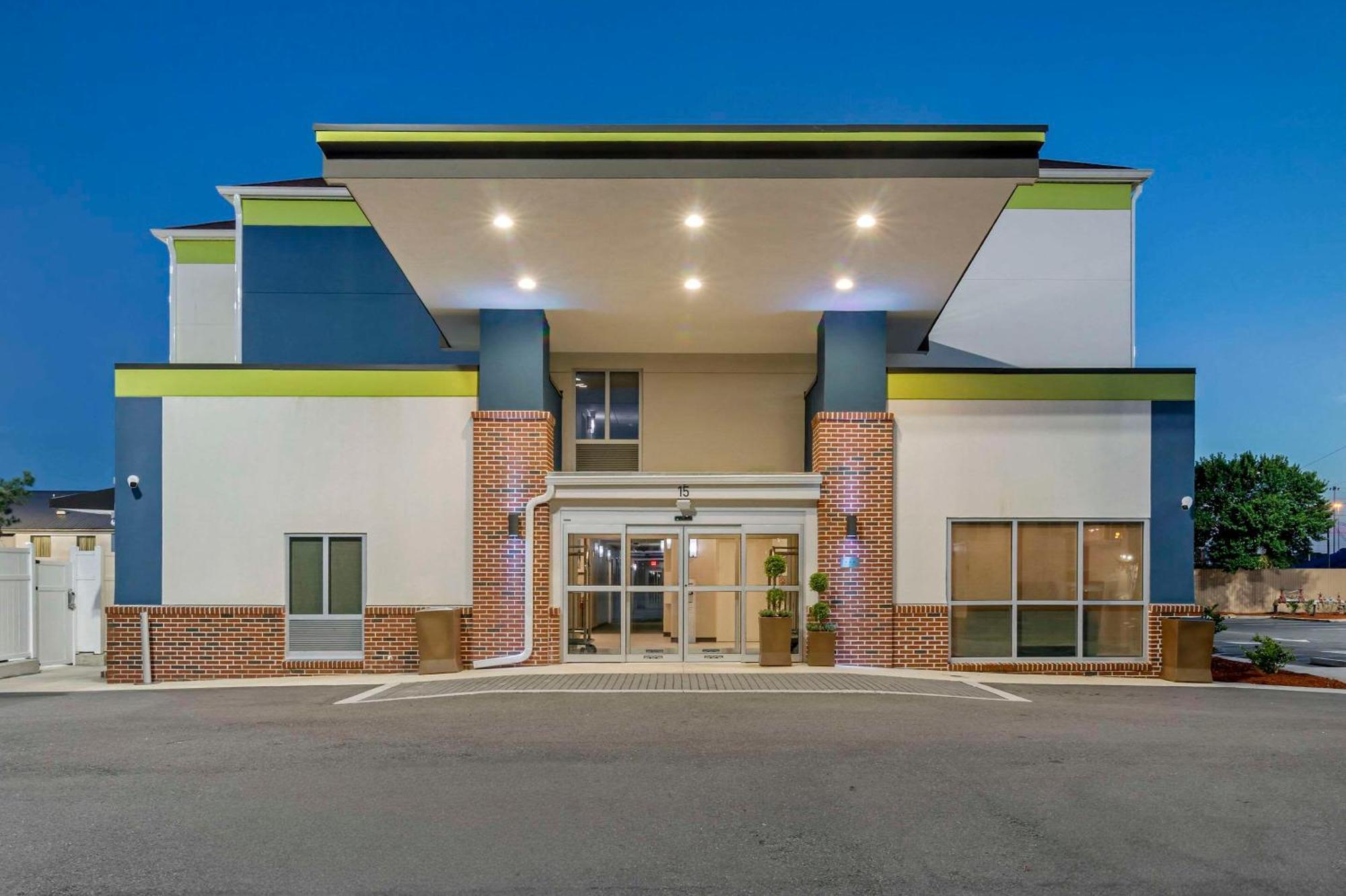 Comfort Inn & Suites 브런즈윅 외부 사진