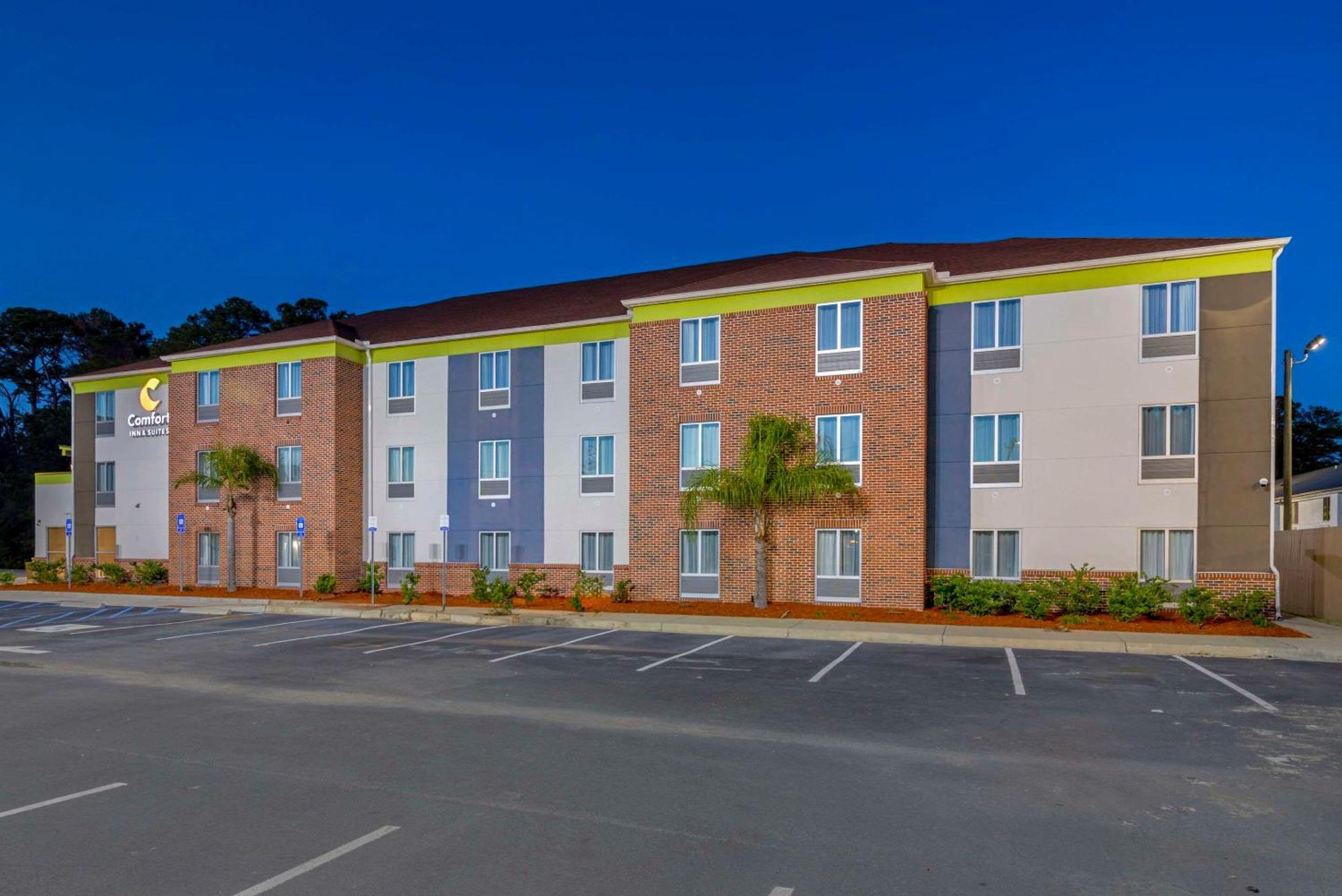 Comfort Inn & Suites 브런즈윅 외부 사진