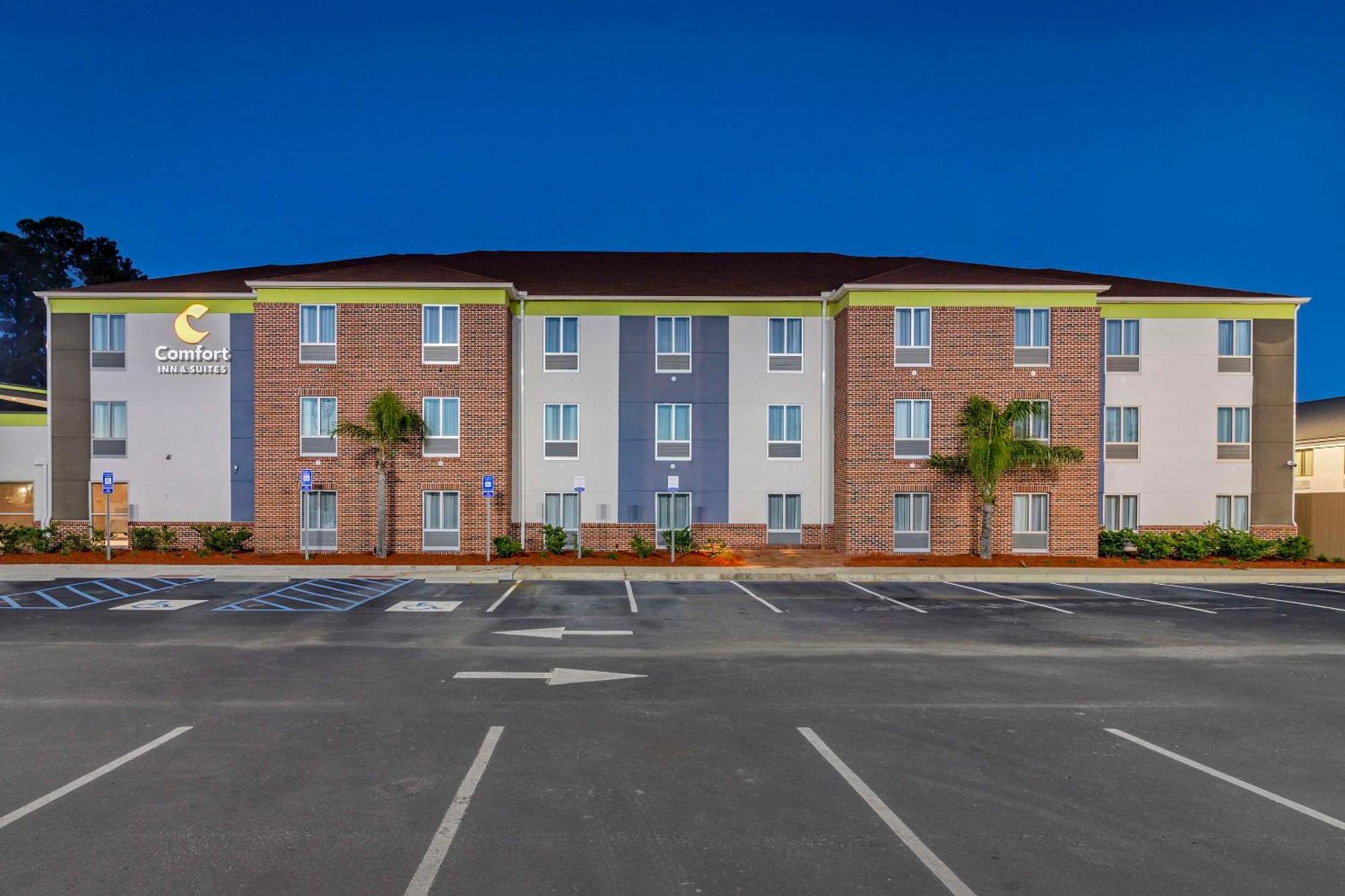 Comfort Inn & Suites 브런즈윅 외부 사진